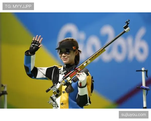 杜丽退役后在家种菜，枪神变菜农？这反差谁懂啊